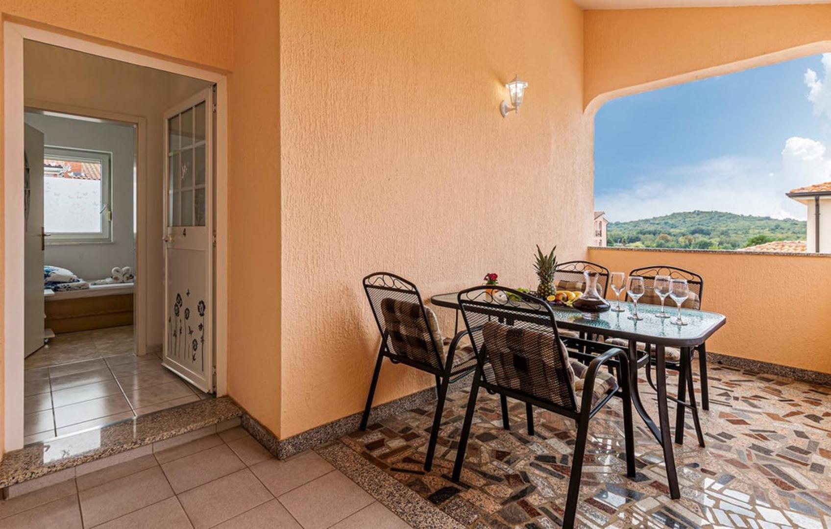 Delphin Guest house